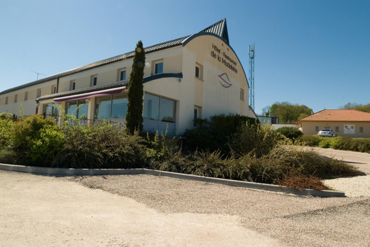 Logis Hotel Restaurant De La Madeleine Commercy Buitenkant foto